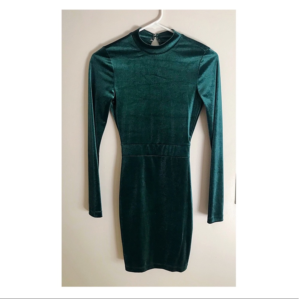 NWT Velvet Emerald Bodycon Dress